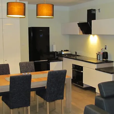 Apartment Apartament & *